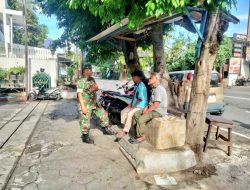 Inilah Selipan Saran dan Masukan Saat Babinsa Tipes Sambangi Juru Parkir